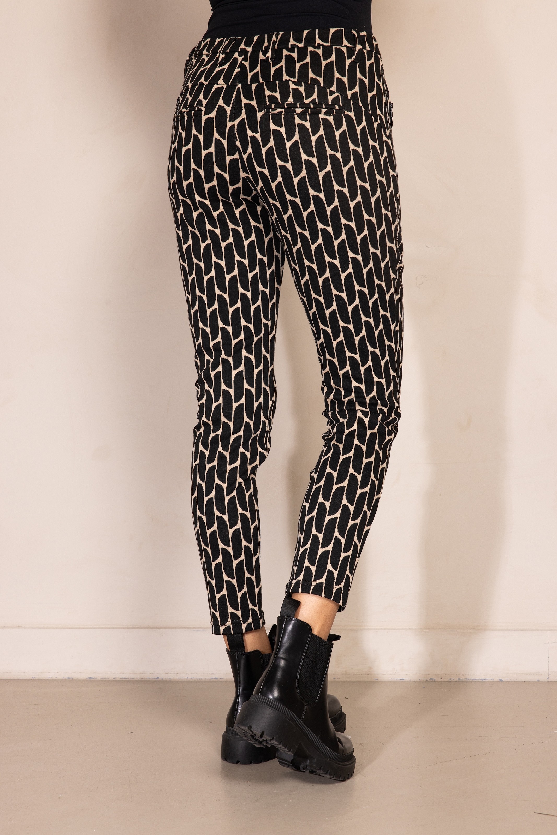 Zhrill 7/8-Hose »ZHCHIARA«  Grafisches Allover-Muster, Slim Fit, knöchellang