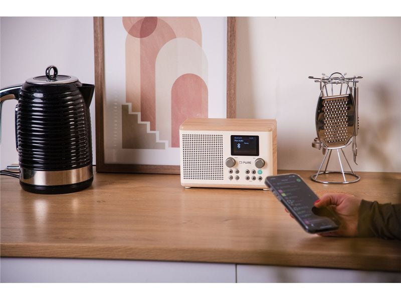 Pure DAB  Radio Classic H4 Eiche/Weiss Digitales Küchenradio mit Bluetooth, USB-Port und AUX-Anschluss