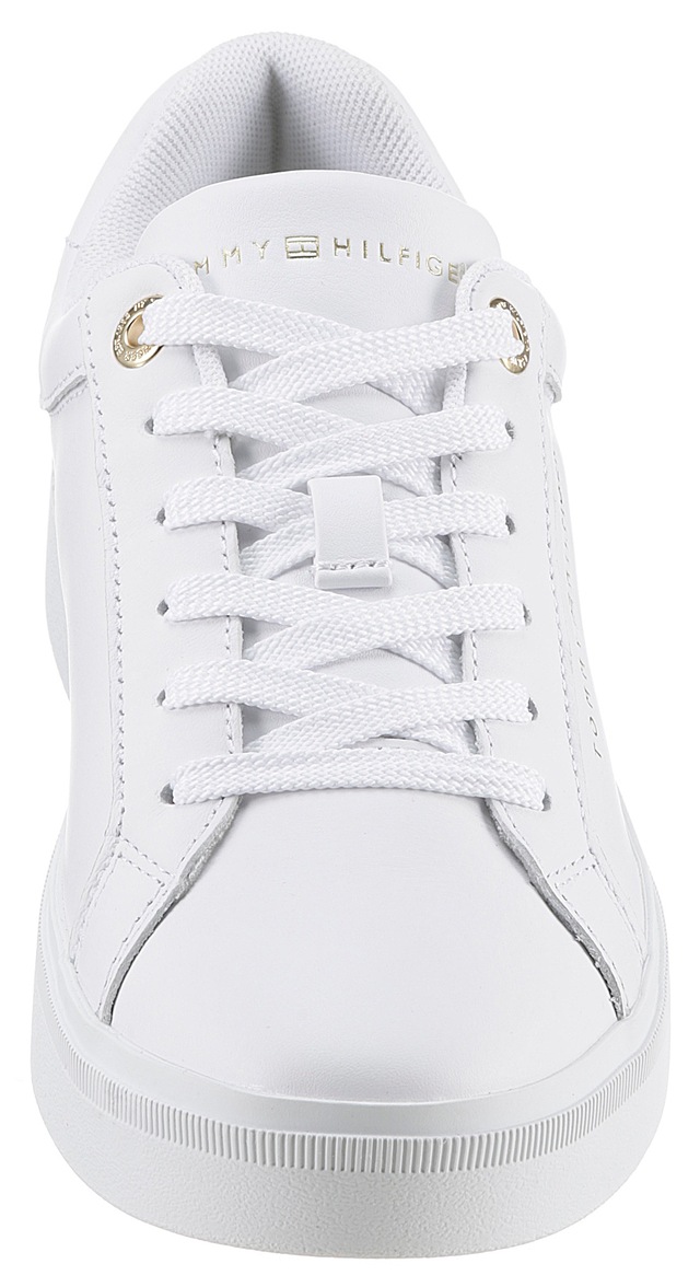Tommy Hilfiger Plateausneaker »ELEVATED ESSENTIAL COURT SNEAKER«  mit Kontrastbesatz an der Ferse, Freizeitschuh, Halbschuh, Schnürschuh