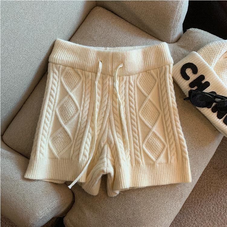 Auboi - Kabelgebreide shorts met trekkoordtaille