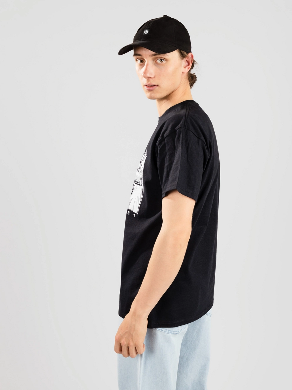 Key Street Versus T-Shirt black