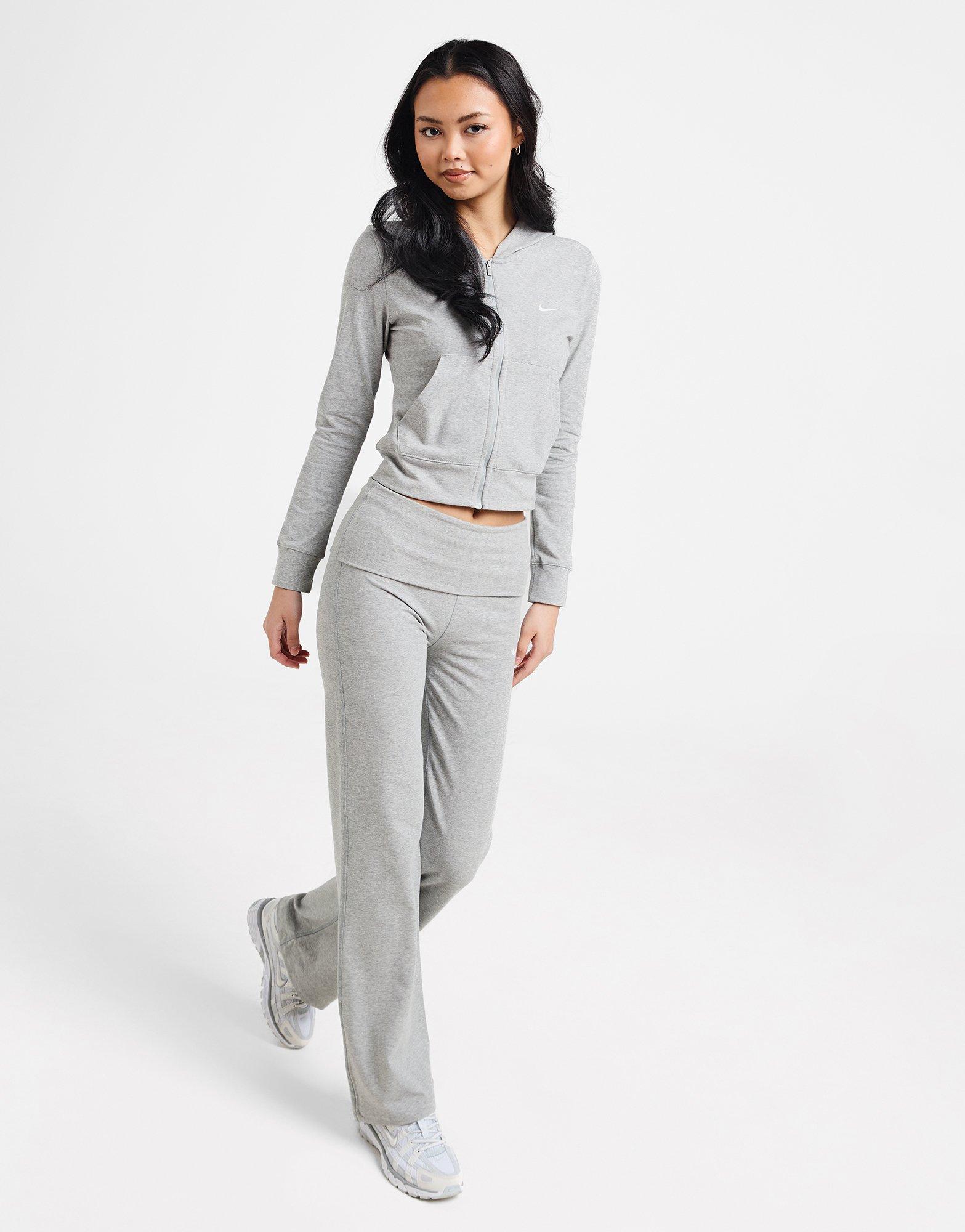 Nike Sweat à Capuche Essential Femme