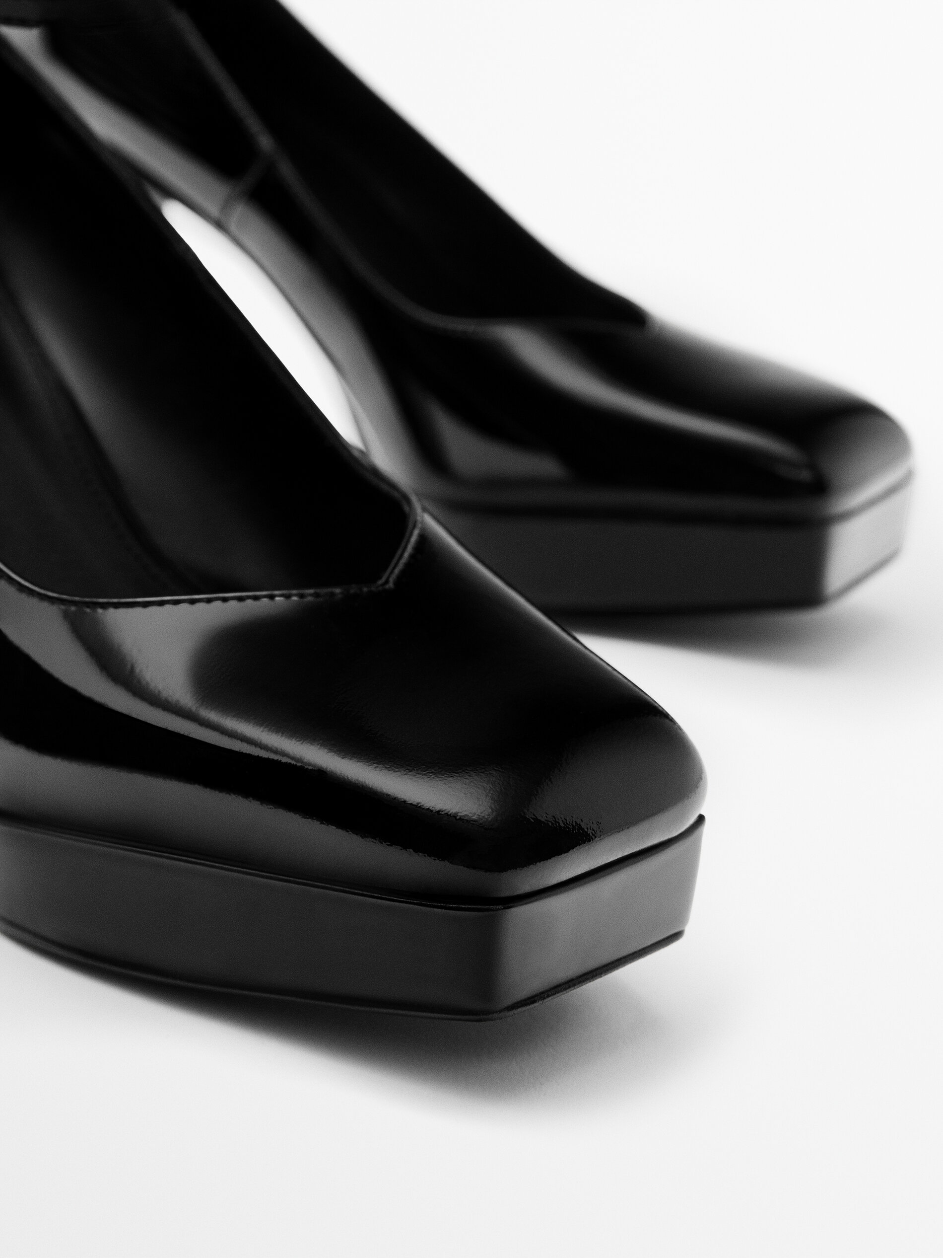 Sapato plataforma de couro com salto - Studio - PRETO