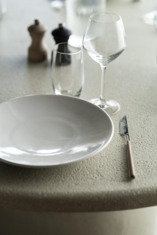 Ethnicraft Elements eettafel Ø125 mircocement