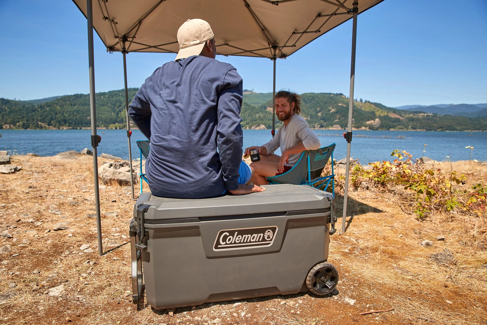 Coleman Convoy 100qt Wheeled Kühlbox mit Rollen