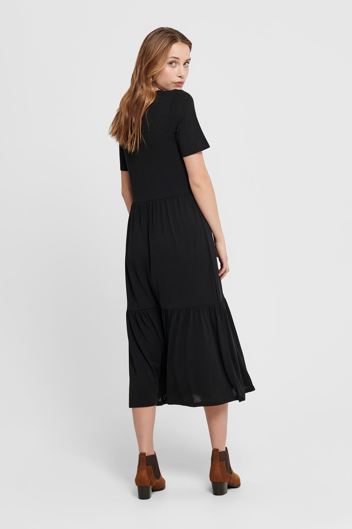 Vestido midi de manga curta