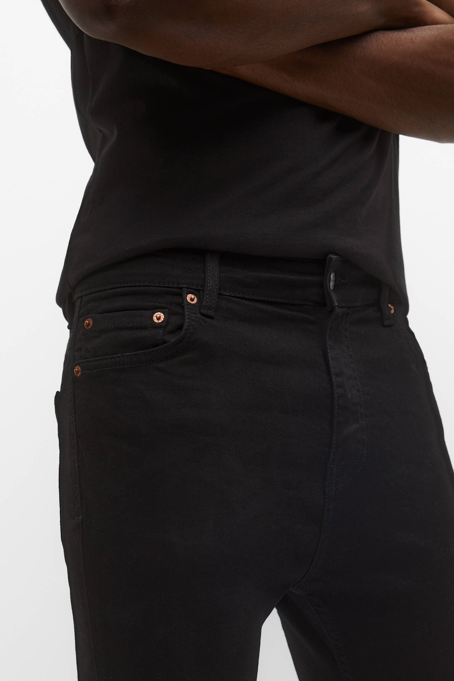 CALÇA JEANS BÁSICA CENOURA - PRETA