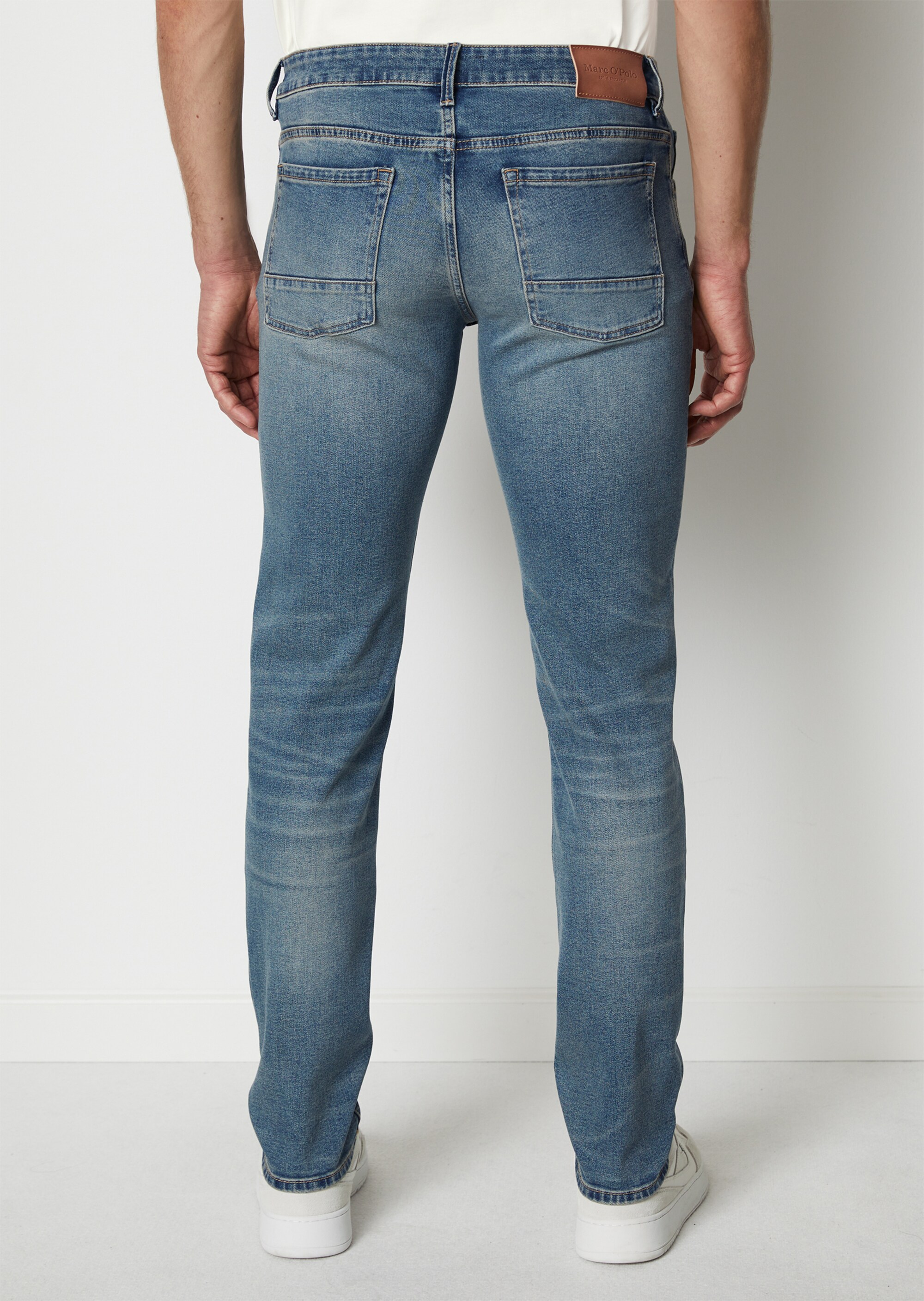 Jeans Modell SJÖBO shaped aus Bio-Baumwolle-Mix