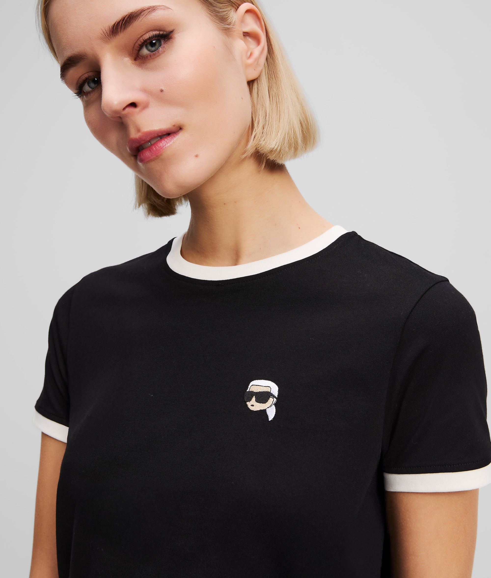 Ikon T-shirt met contrastbies