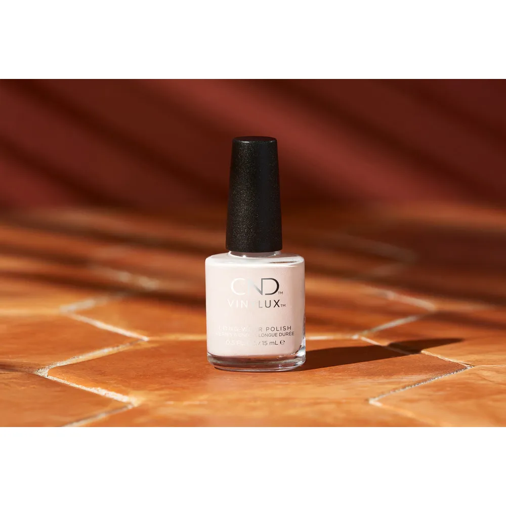 CND Vinylux Linen Luxury 401 - 15 ml.