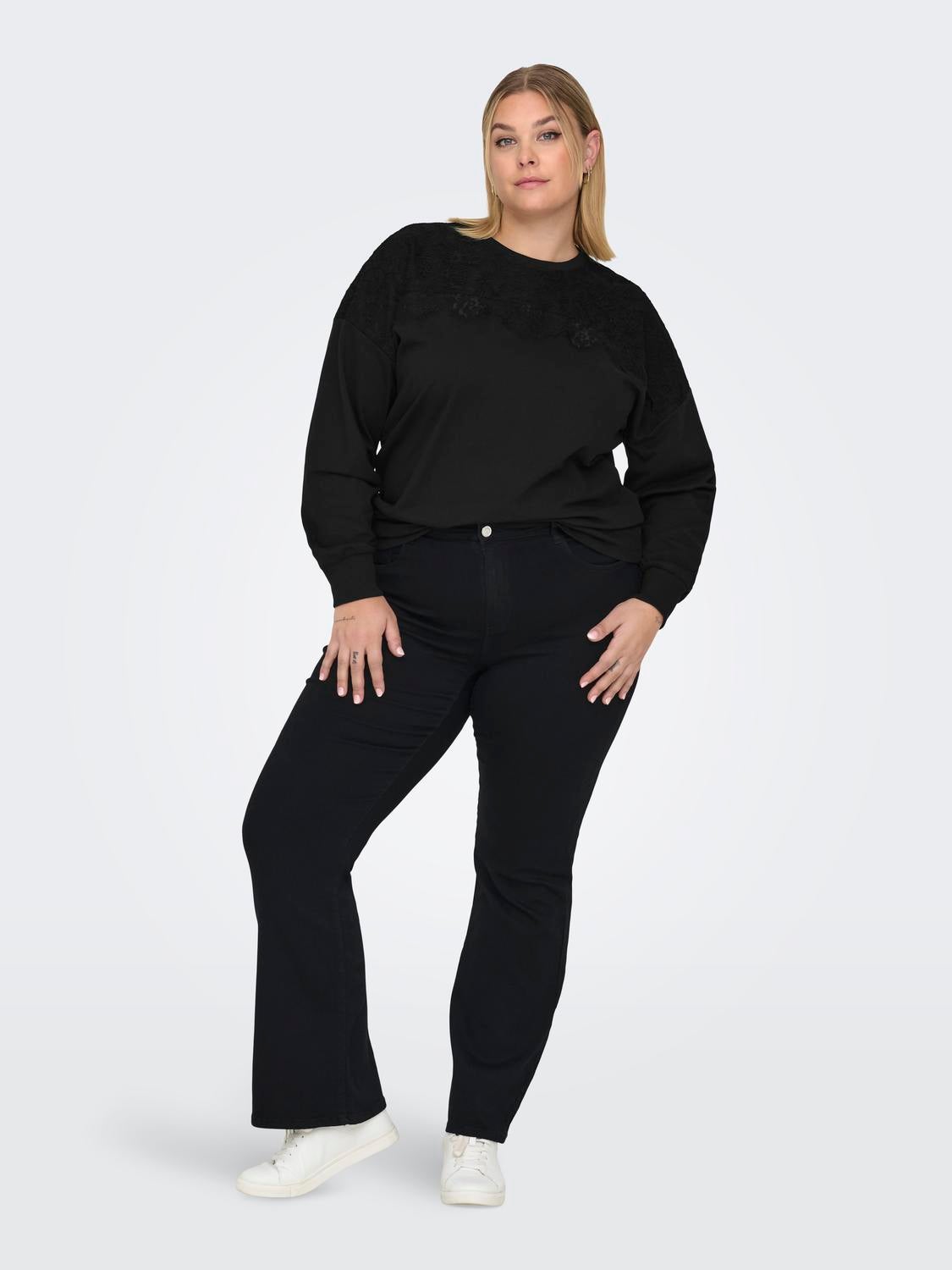 CARLIZZY Sweatshirt Black