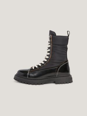 Botas militares com cadarço e travas