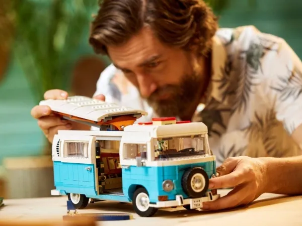 LEGO Creator Expert 10279 Volkswagen T2 autocamper