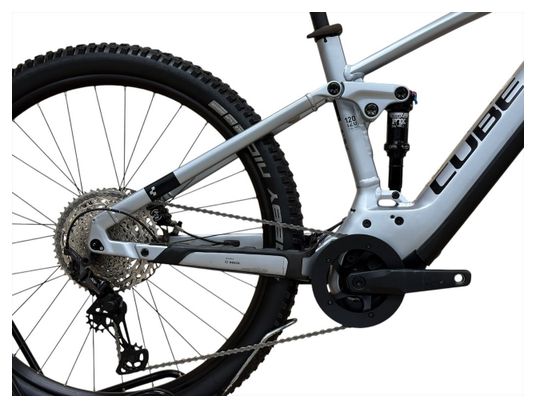 Produit reconditionné . Cube Stereo Hybrid 120 Race 625 SHIMANO XT 2024 . VTT électrique . Cube . très bon état