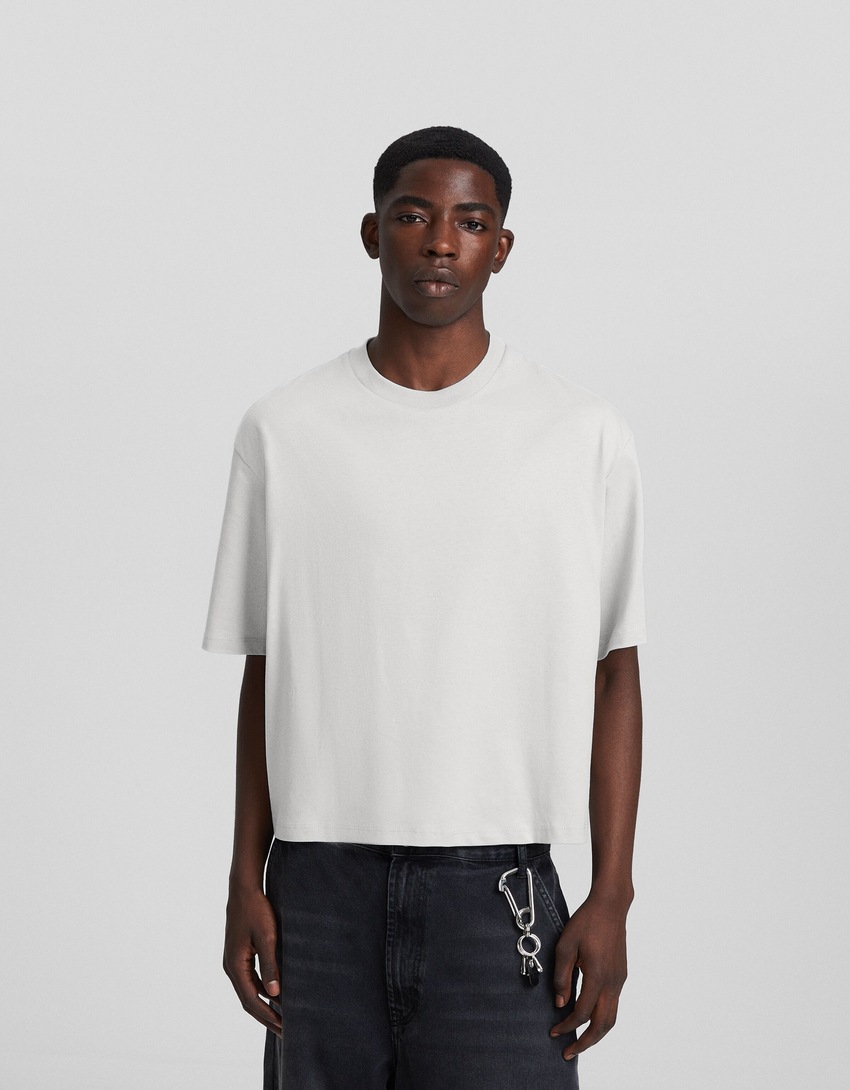 Camiseta de manga curta com modelagem quadrada