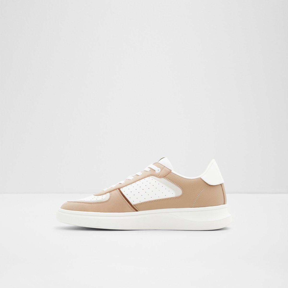 Drishtia White Synthetic Perf Men Low top