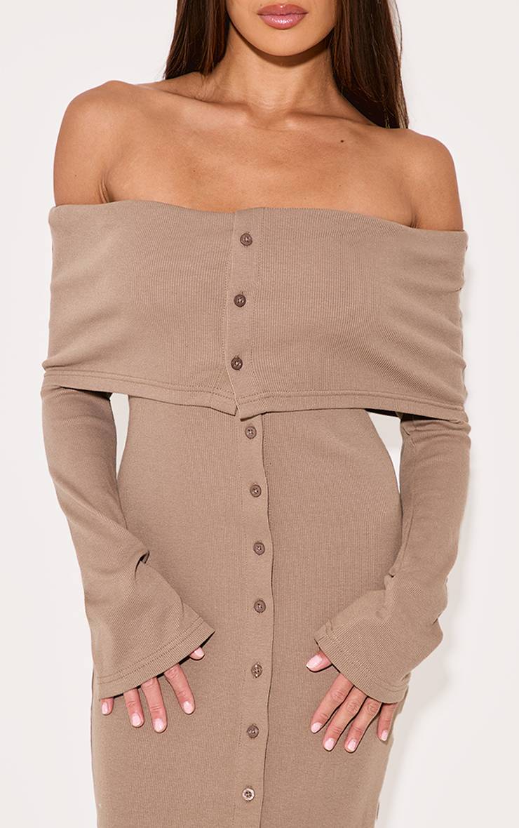 Robe Maxi Côtelée Bardot Avec Col Rabattu Et Boutons