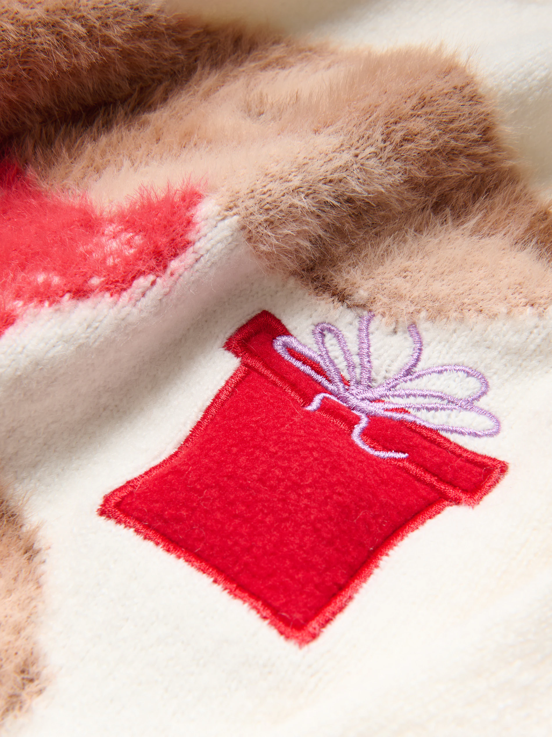 Pullover mit Klangapplikation