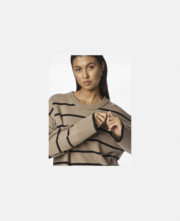 Pieces PCMATHILDE LS O-NECK KNIT NOOS BC Taupe gray/black