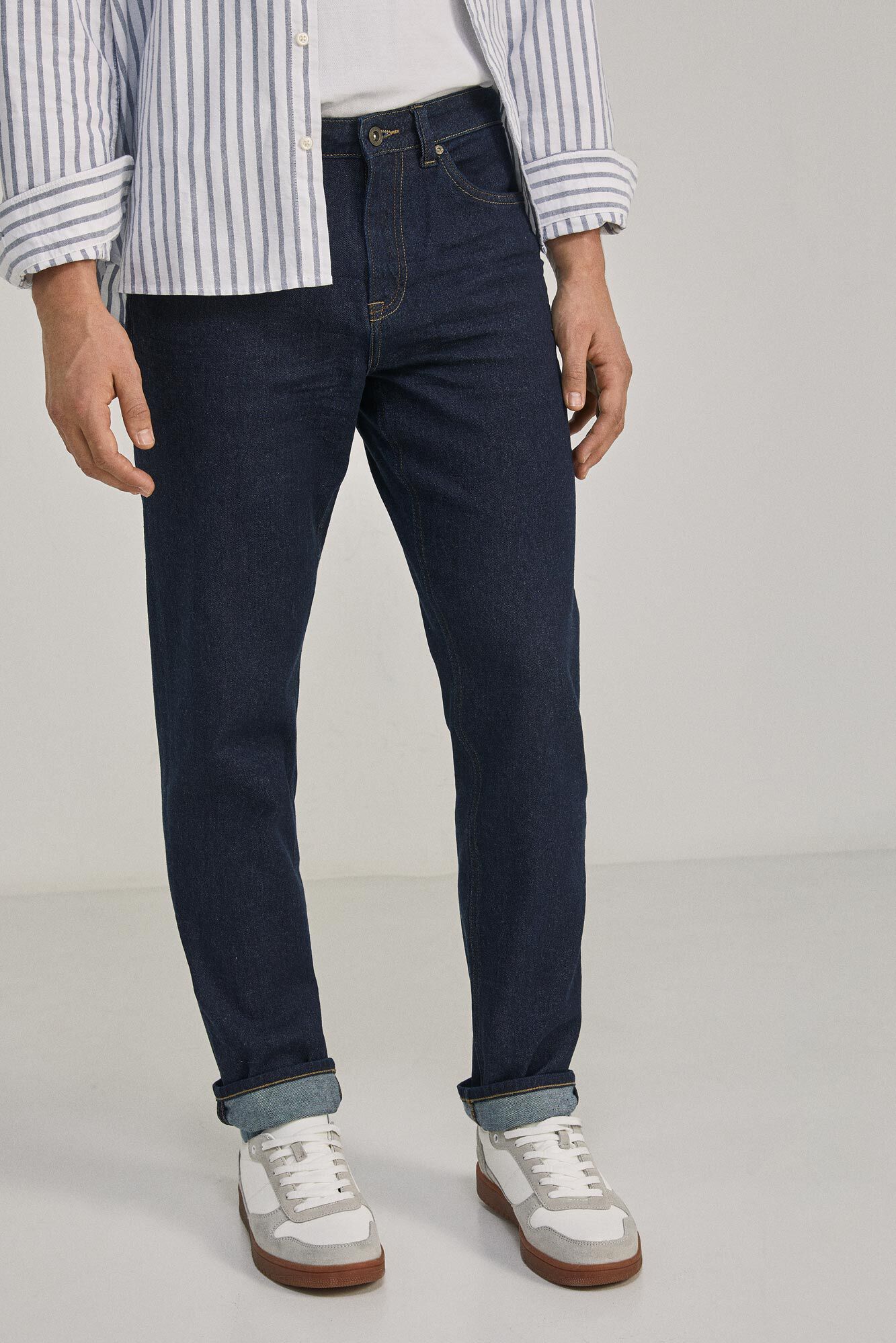 Calça jeans de lavagem regular - azul marinho