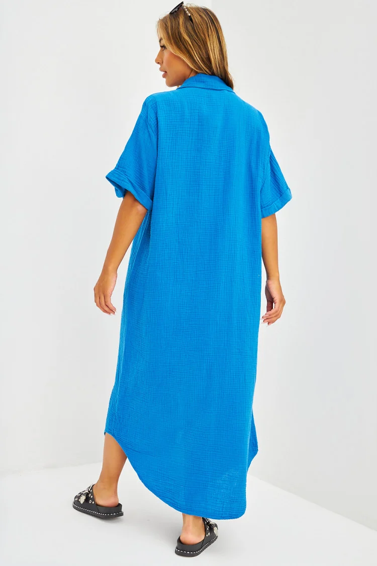Robe longue maxi chemise en gaze de coton bleu