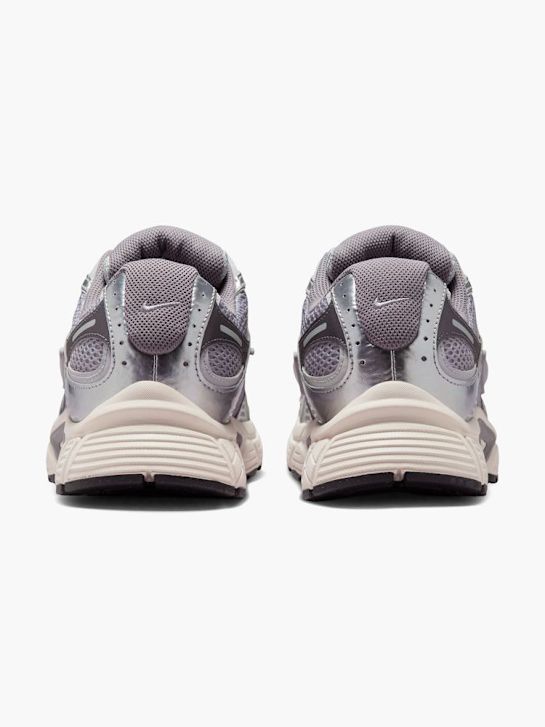 Nike V5 RNR Sneaker