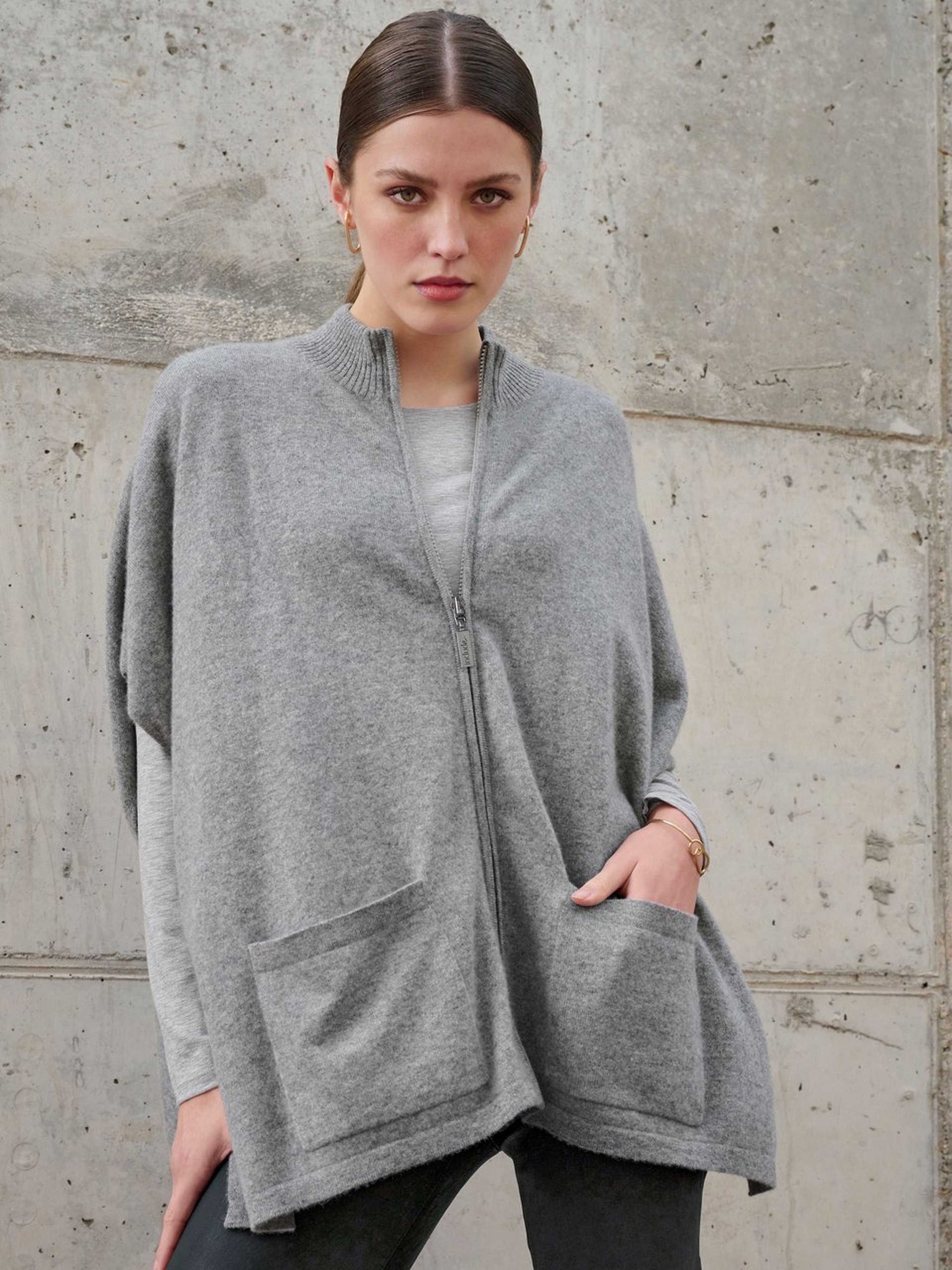 Strickcape aus 100% Premium-Kaschmir