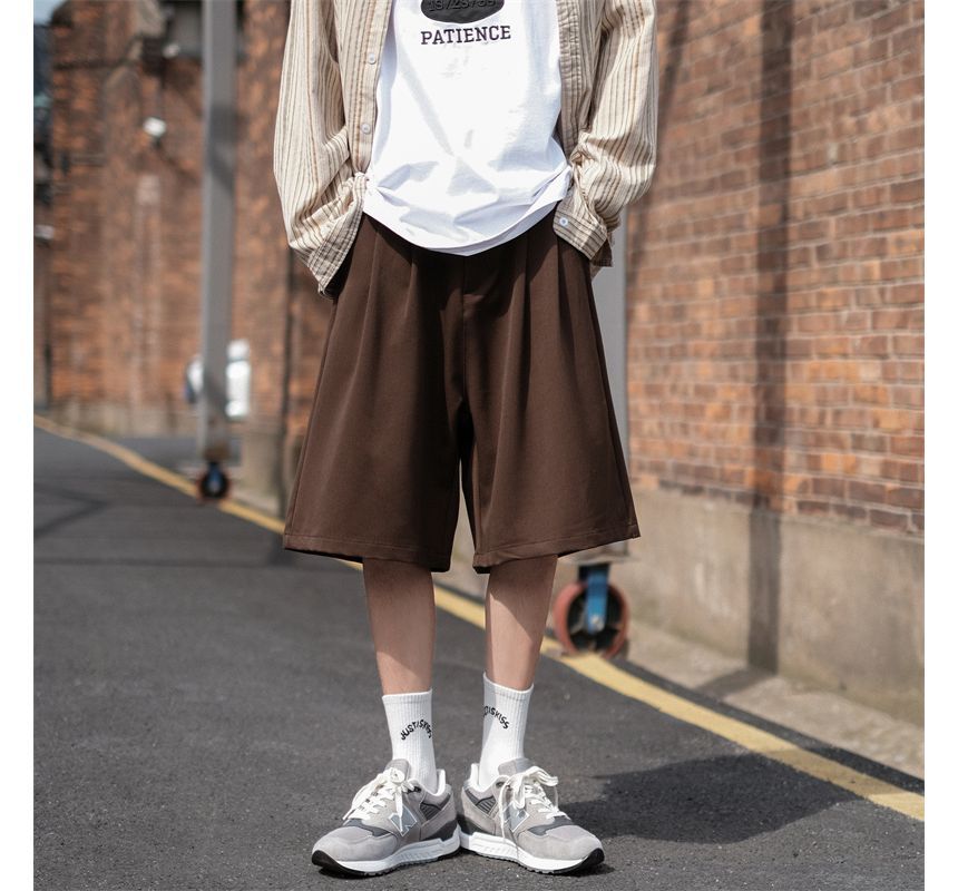 Bay Go Mall - Losse, effen shorts