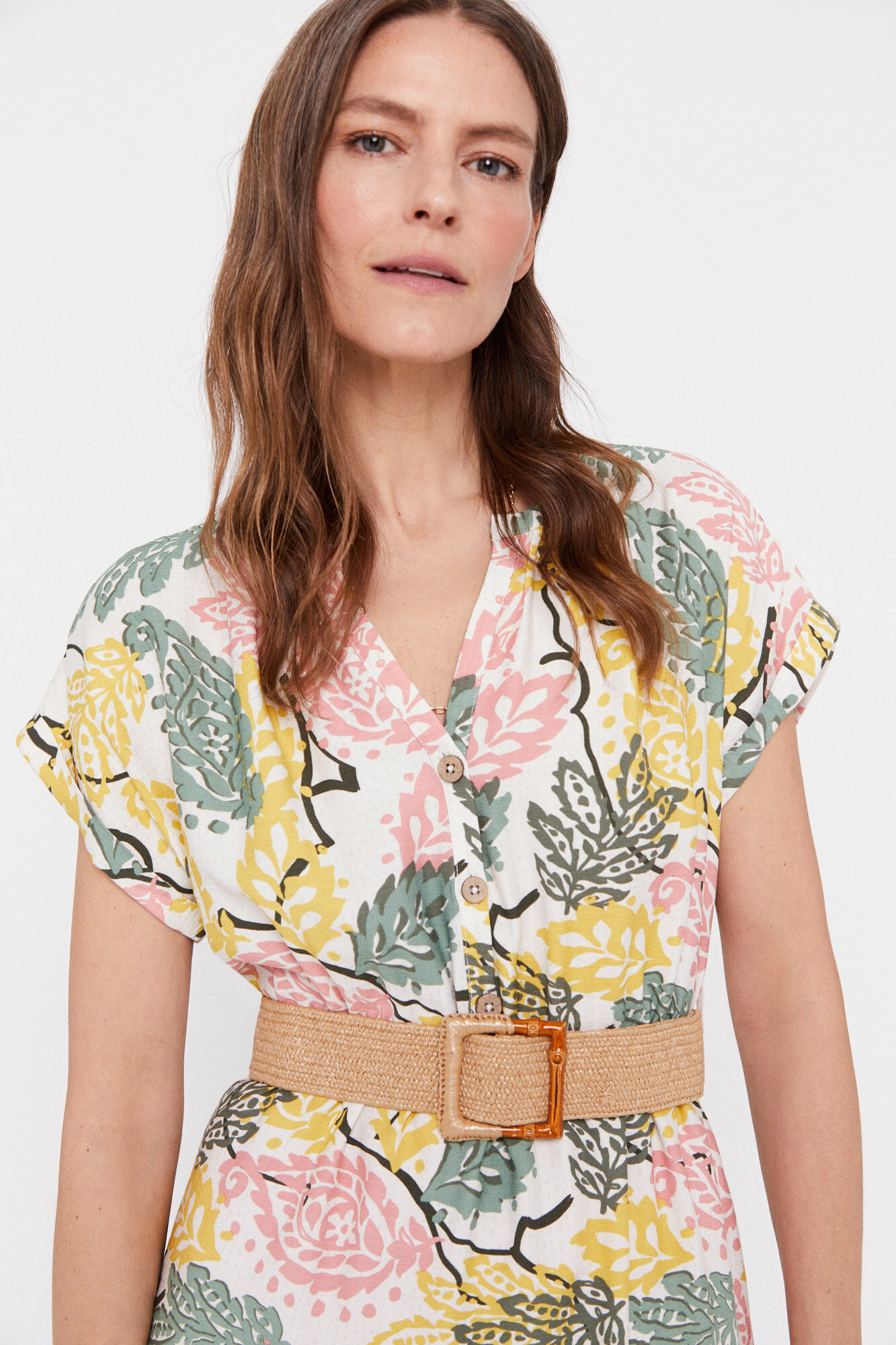 Vestido confortável com cinto - Estampa branca