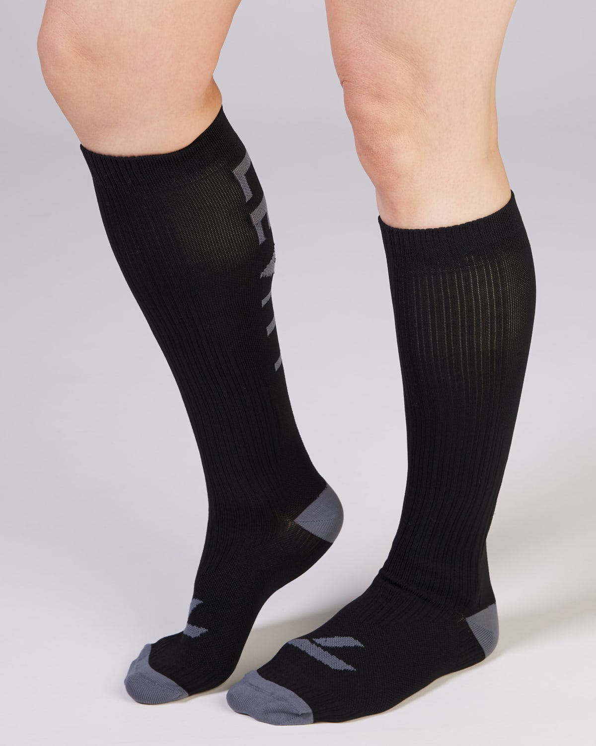 LEVITY Comp Sock Black