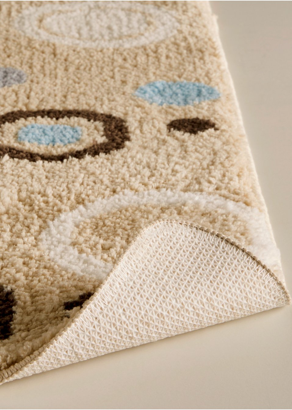 Tapis de salle de bain tufté avec motifs cercles