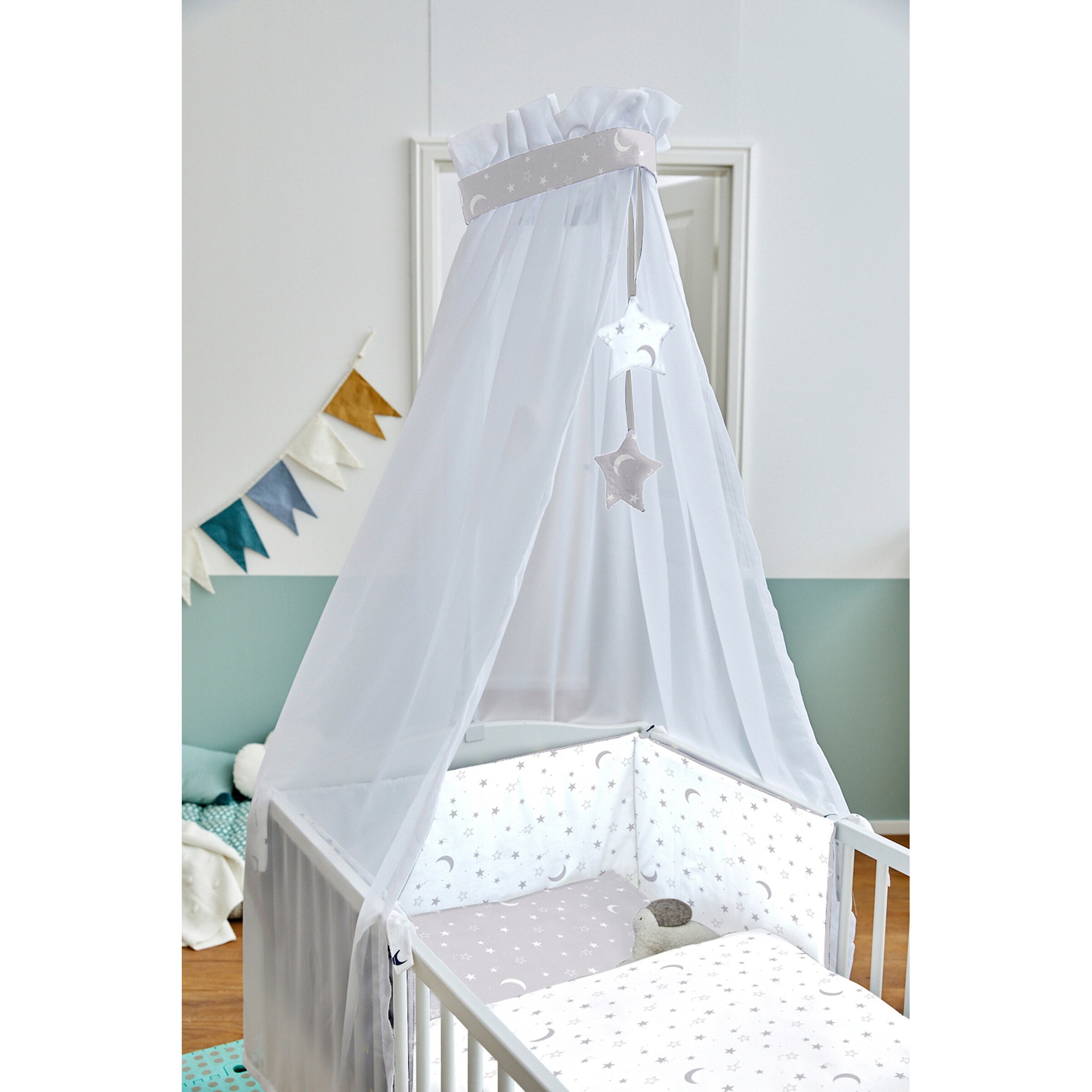 BORNINO HOME Nestchen Mond und Sterne 34x180 cm weiß / grau