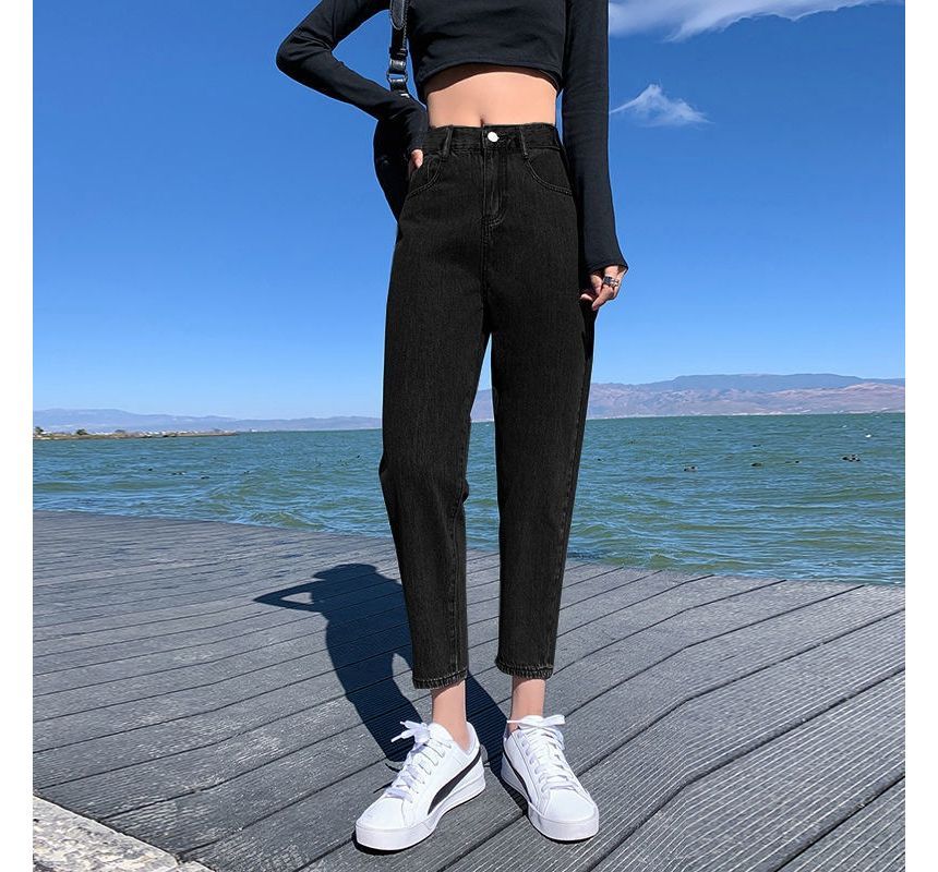Crochaletin - High-Waist Washed Cropped Tapered Jeans