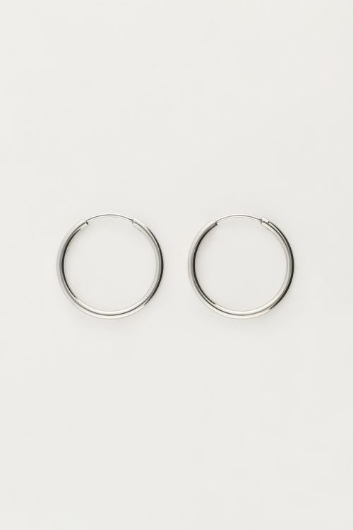 Basic oorringen minimalistisch medium
