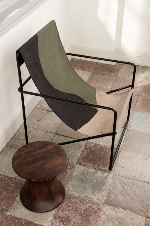 Ferm Living Desert fauteuil zwart onderstel Black/Soil