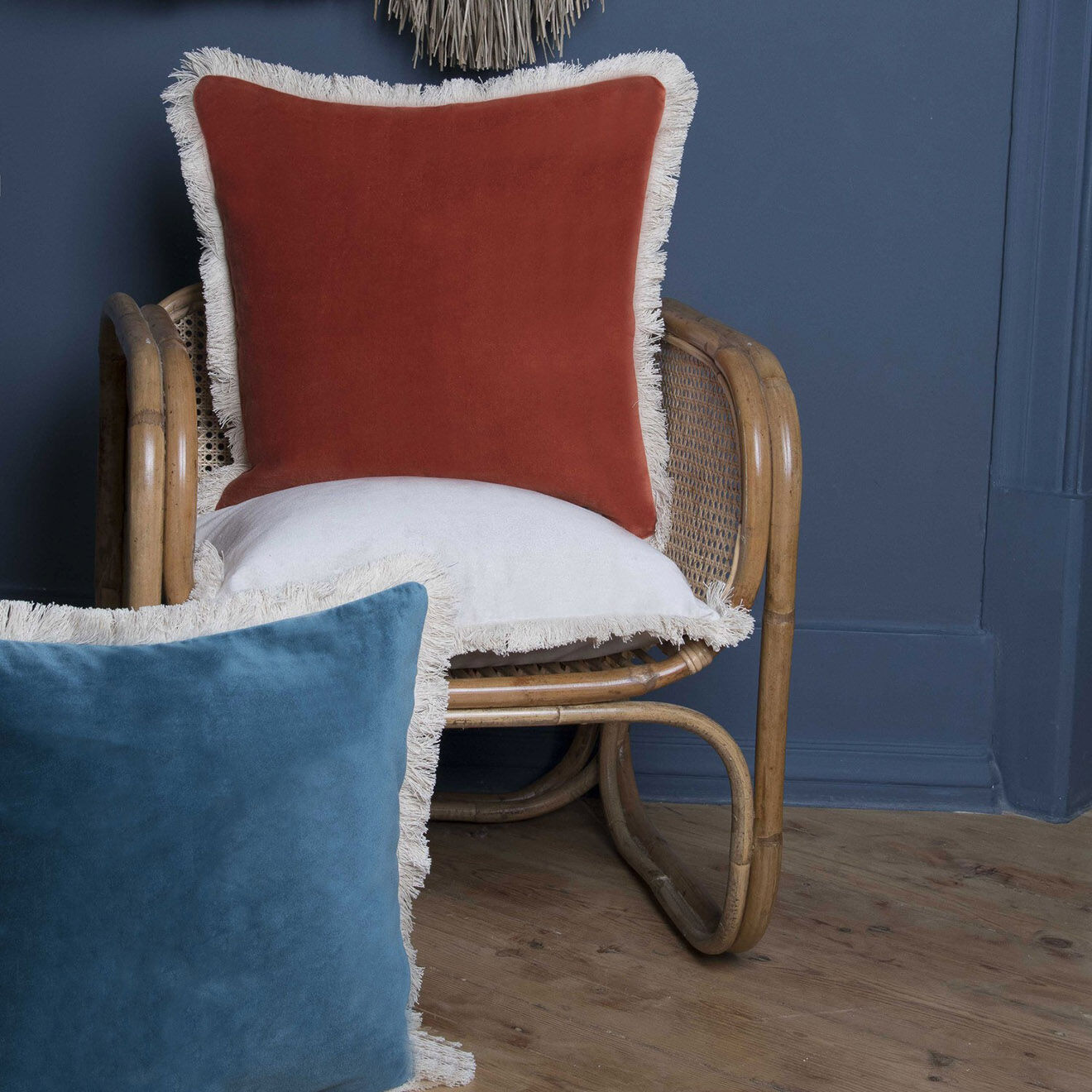 Febronie Housse de coussin en velours Budapest bleu peacock - 50x50 cm