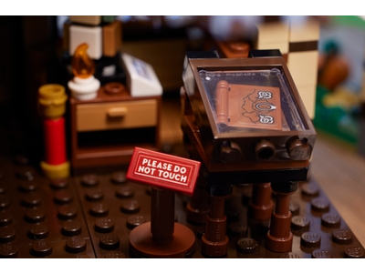 LEGO Disney Hocus Pocus: het huisje van de Sanderson-zussen (21341)