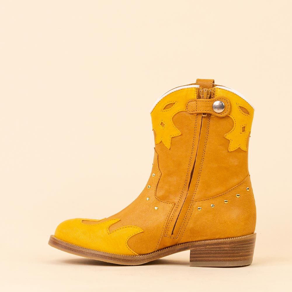 Zecchino d'Oro laag 3177 okergeel met studs