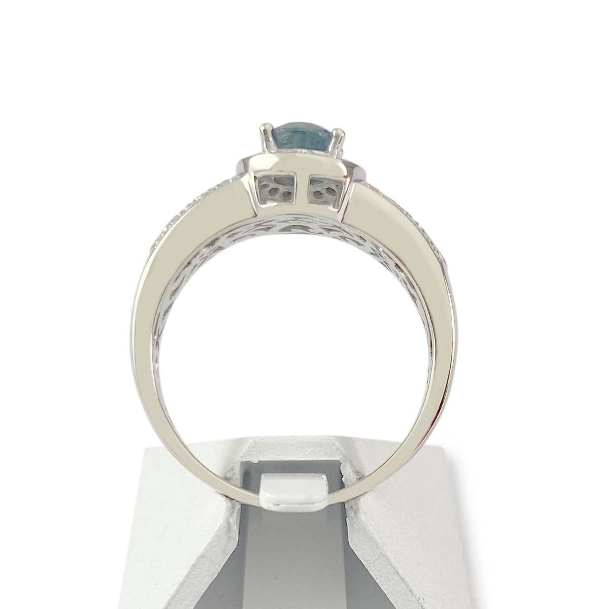 Bague d'occasion or 750 blanc saphirs et diamants