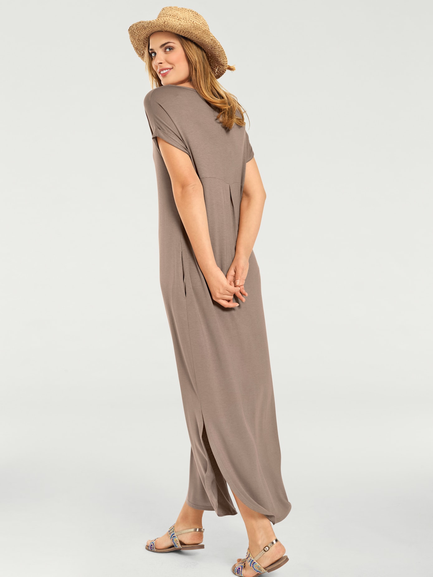 Robe légère look décontracté moderne