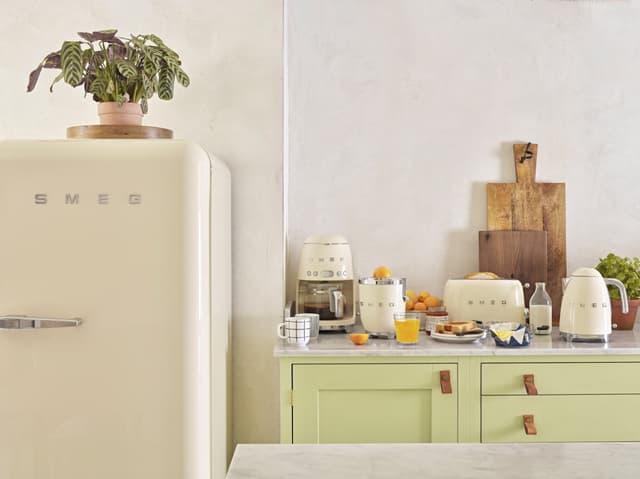 Smeg Kølefryseskab FAB28RCR6