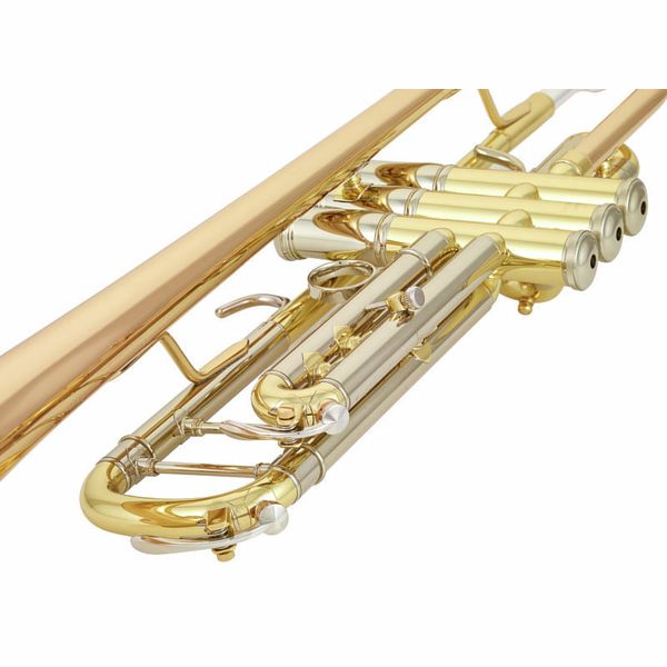 Yamaha YTR-8335G 04 Trumpet