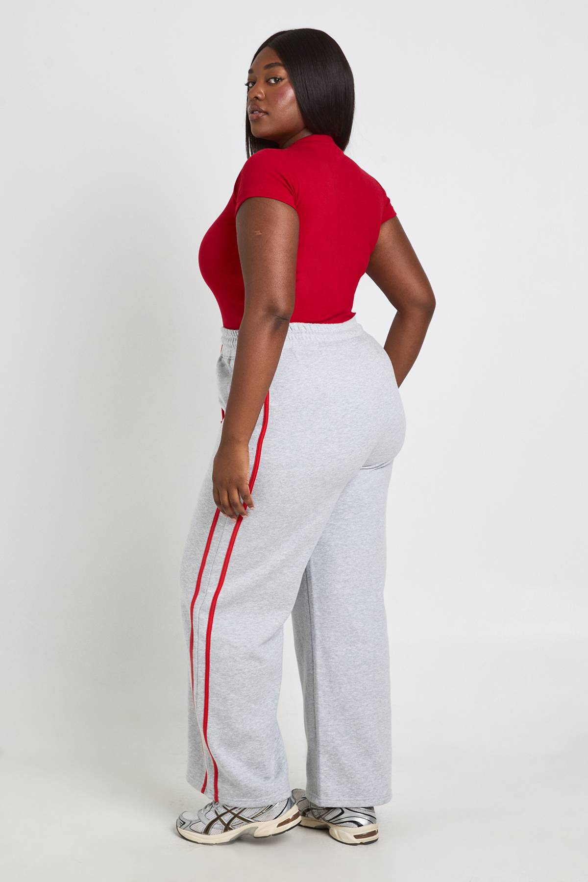 boohoo Jogging Large À Bandes Latérales Grande Taille