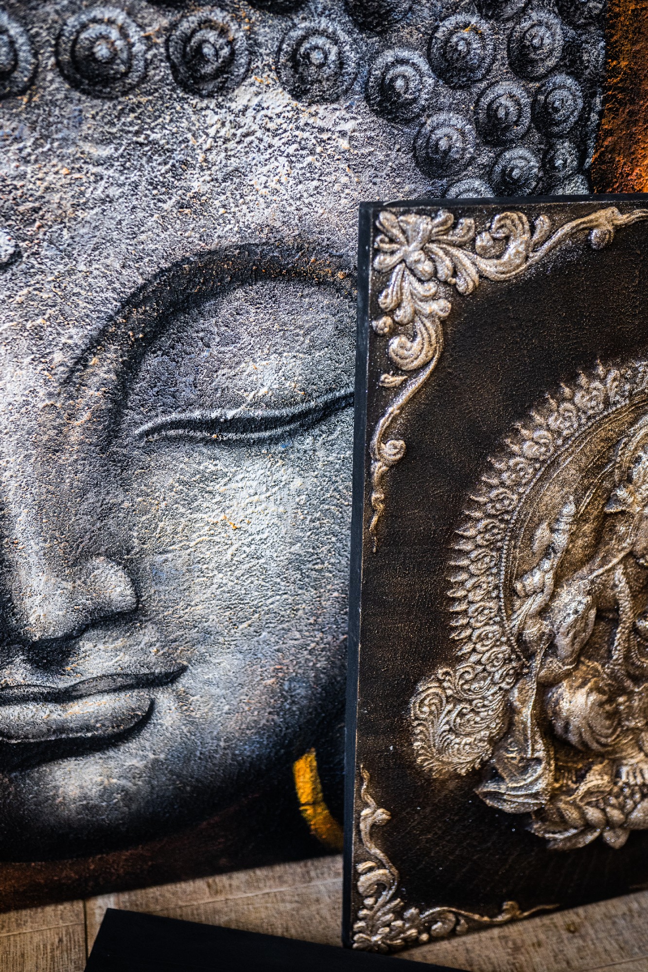 Relief-Gemälde 'Ganesha 3D', silber, H 90 cm, B 70 cm, T 12 cm von fischer's lagerhaus