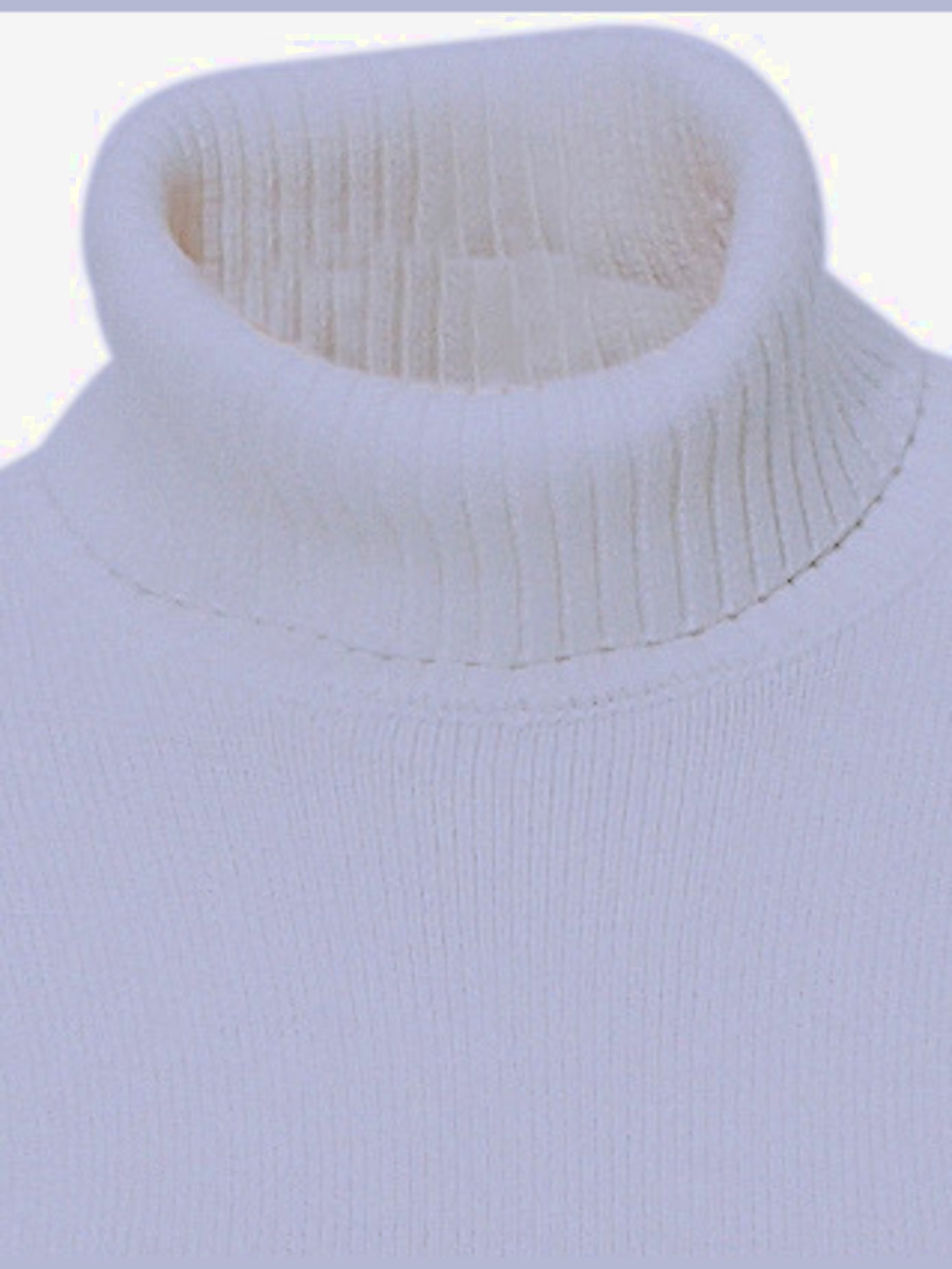 Pull col roulé contenant du cachemire
