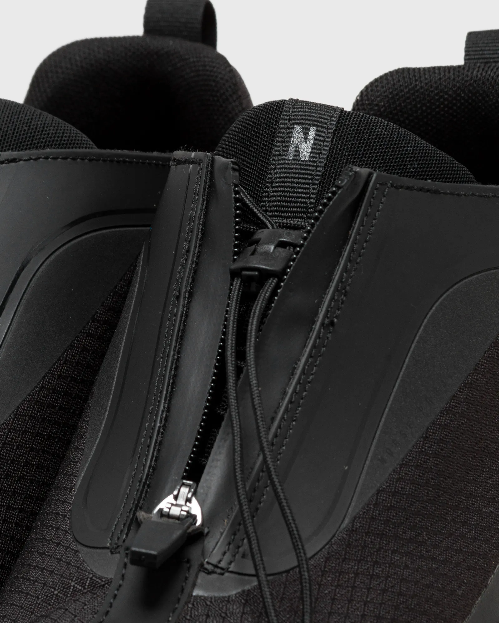 Norse Projects Zip Up Runner V04