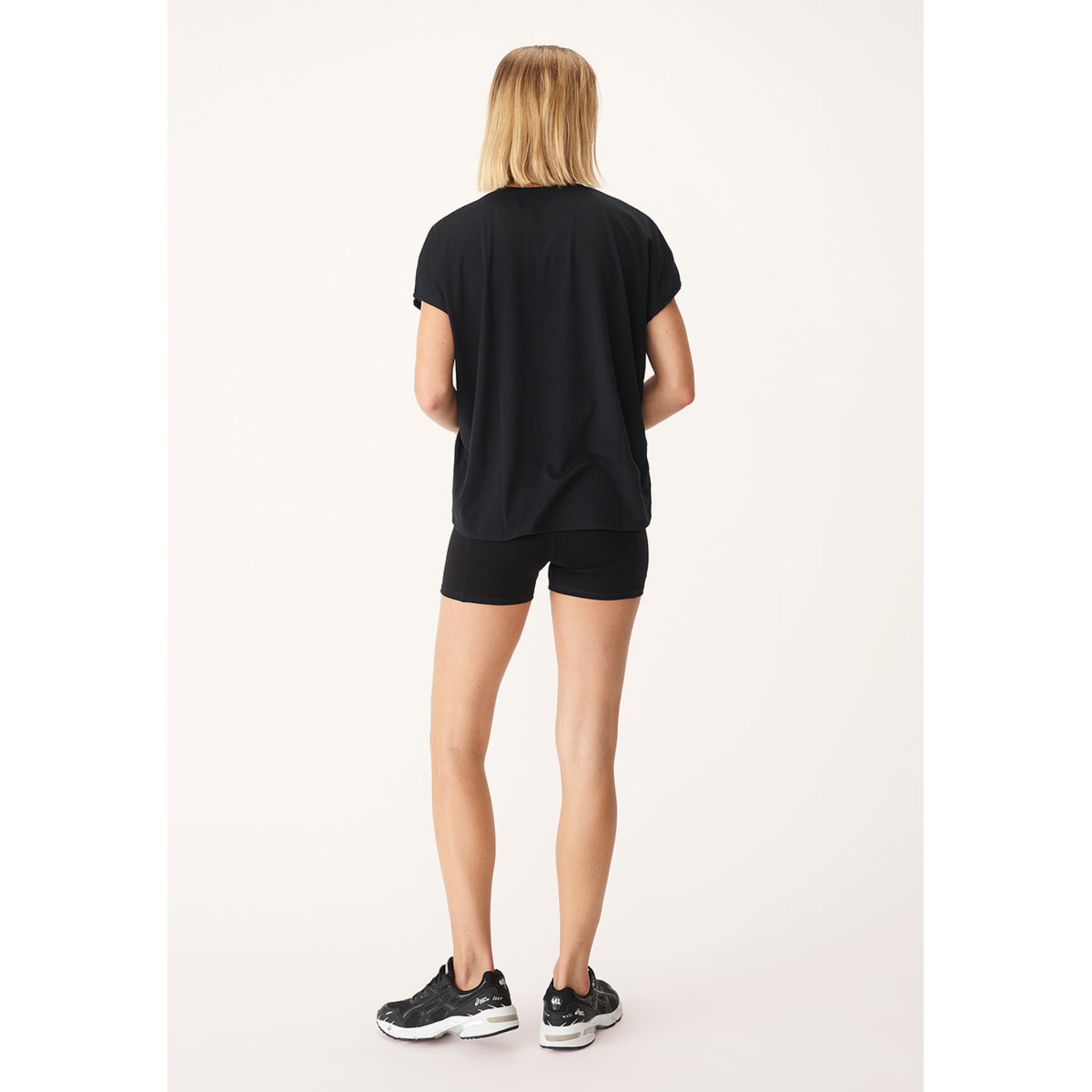Röhnisch Clara Loose Hardloopshirt Korte Mouwen Zwart Dames