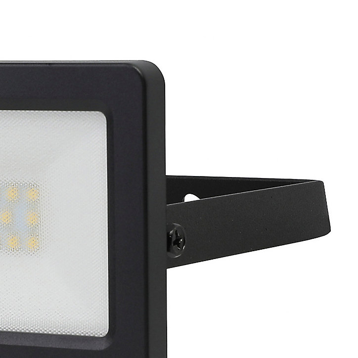 Projecteur LED à détection Lucan 1000lm 10W IP65 GoodHome noir