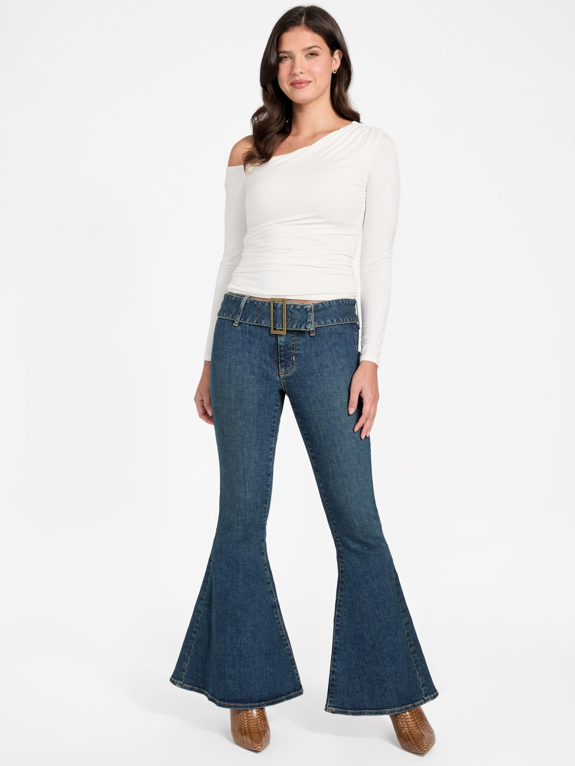 Calça jeans flare com cinto Eco Franki