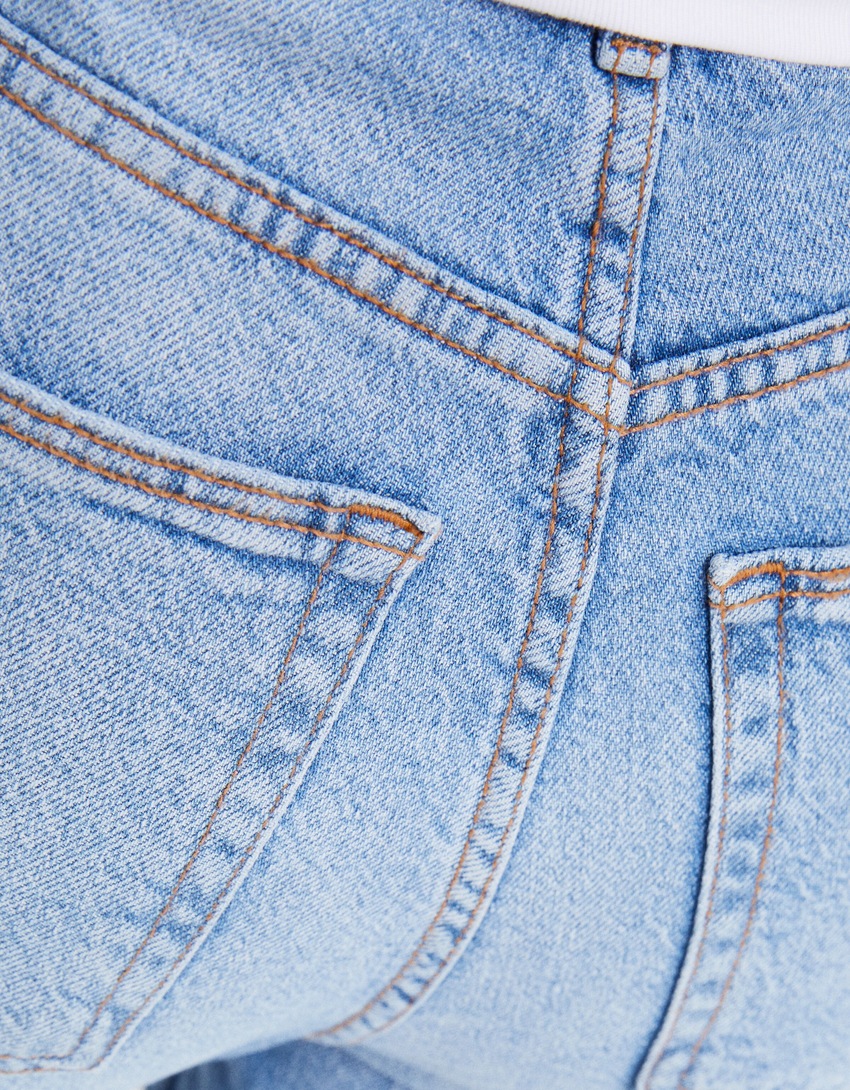 calças jeans confortáveis de mãe
